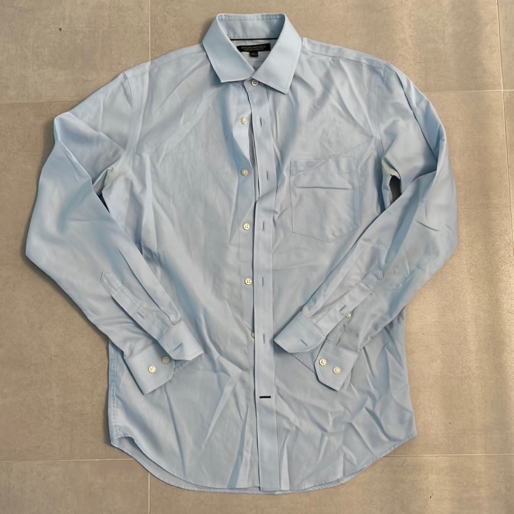 Banana republic small non iron classic fit shirt blue button down left pocket